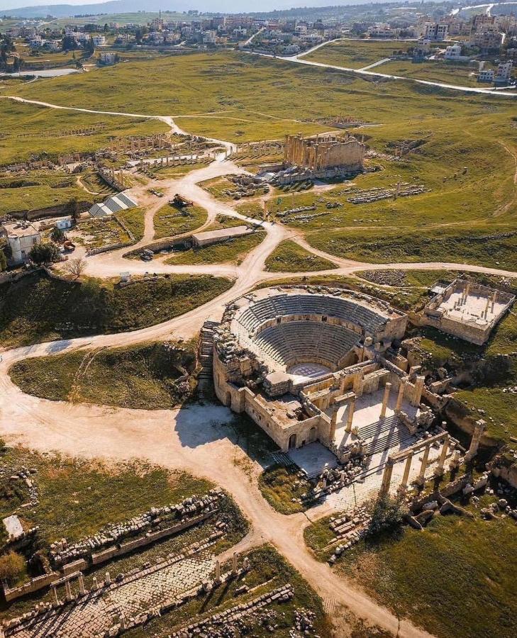 Full Panorama Jerash Acomodação com café da manhã Gérasa Exterior foto